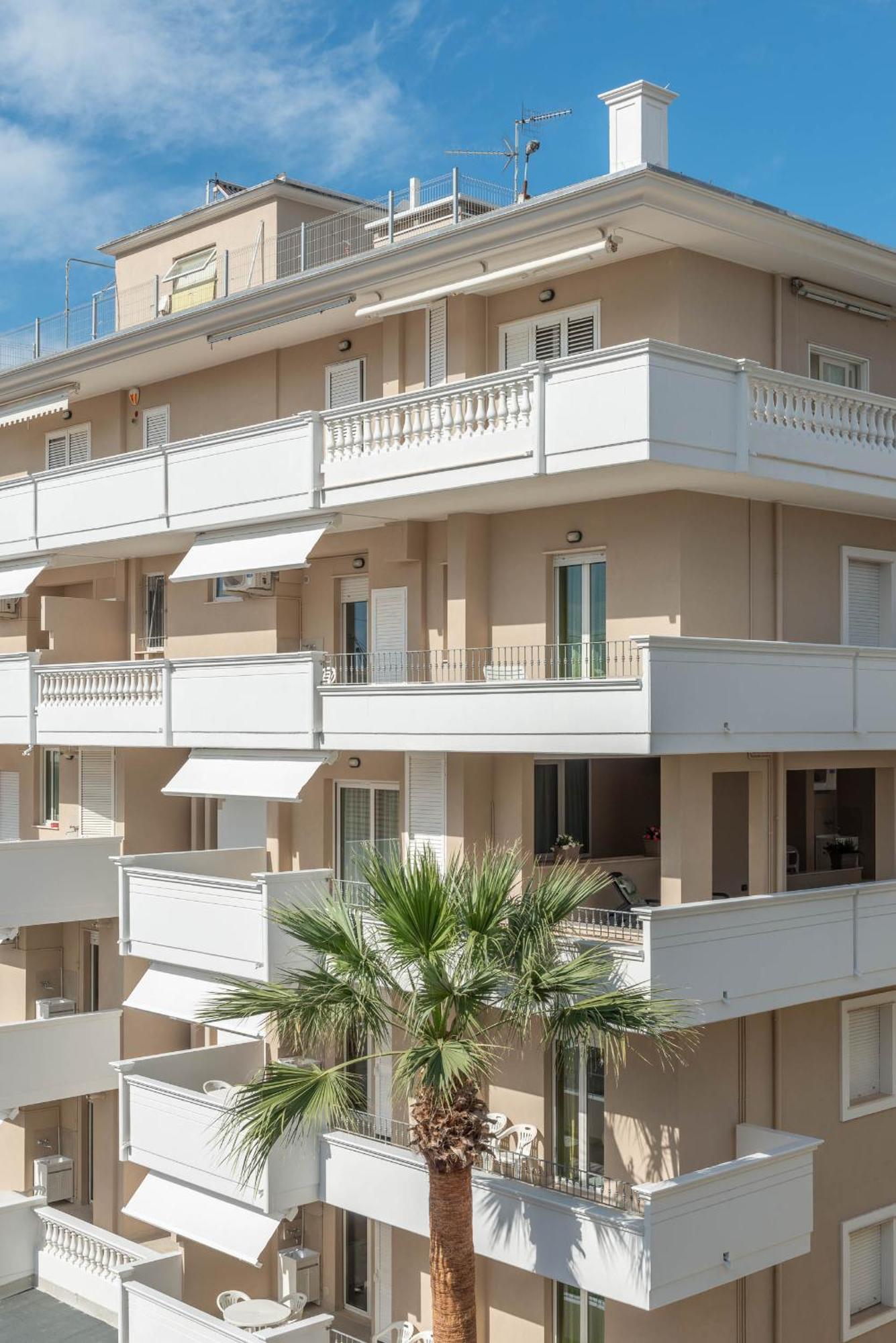 Residence Costa Alba Adriatica Exterior photo